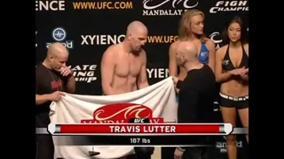 Ring girl watching dick 1 &lpar;CFNM&rpar;