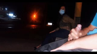 S&eacute;rio &excl;&excl; Eu corro o risco de colocar meu pau na frente dessa mulher esperando o &ocirc;nibus &period;&period;&period; Como ela vai reagir&quest;