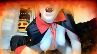 La tua bella vampira assetata di sangue oggi &egrave; assetata di cazzo